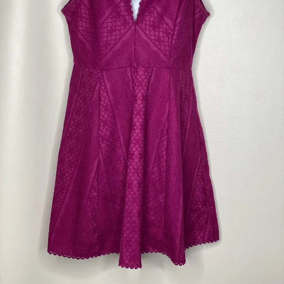 Free People Magenta Lace Dress Sz 10 key hole front opening - Picture 2 of 4